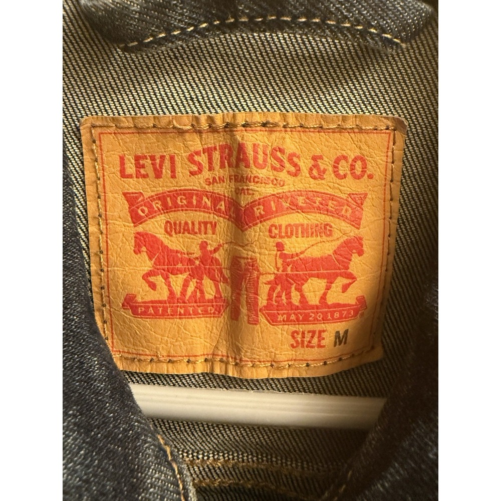 Levi's Denim Trucker Jacket Mens Medium Dark Indigo Stonewash EUC - Picture 4 of 9